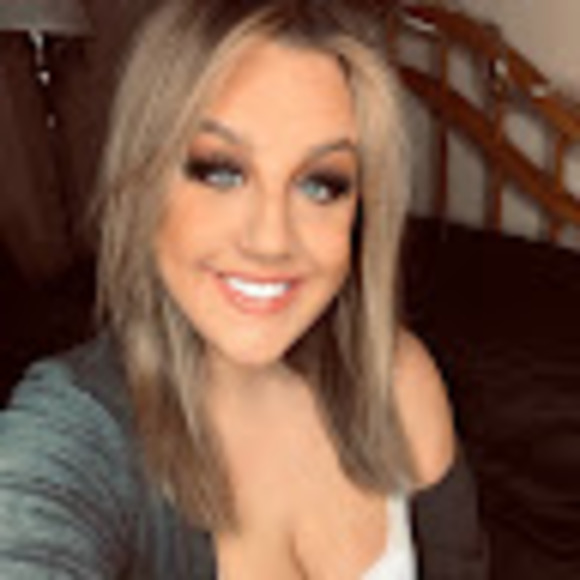 Meet your Posher, Rebecca - Picture 1 of 1